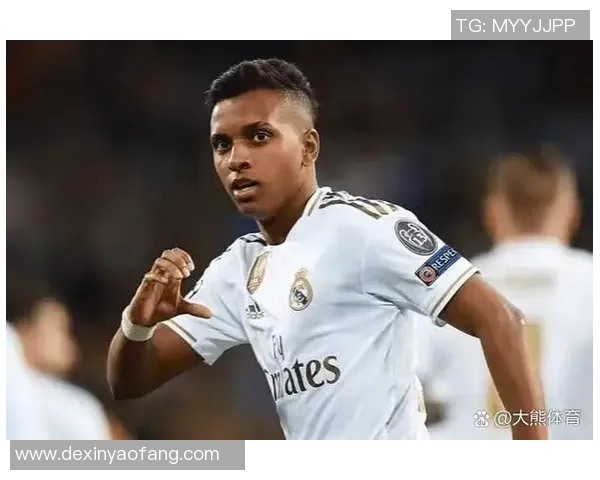 足球明星签名造假事件揭露体育界黑幕引发广泛关注与讨论 足球明星签名造假事件揭露体育界黑幕引发广泛关注与讨论