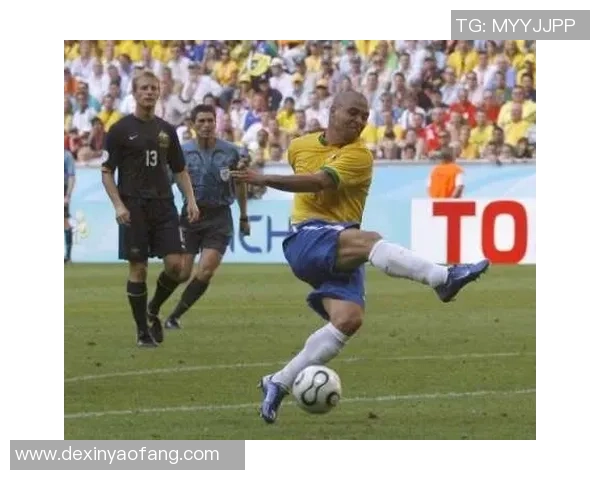 足球明星绰号射门机器的传奇故事与辉煌成就解析