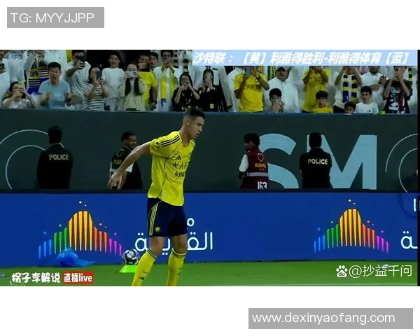 中国足球明星吐舌瞬间引发热议球迷热情高涨展现个性魅力 中国足球明星吐舌瞬间引发热议球迷热情高涨展现个性魅力