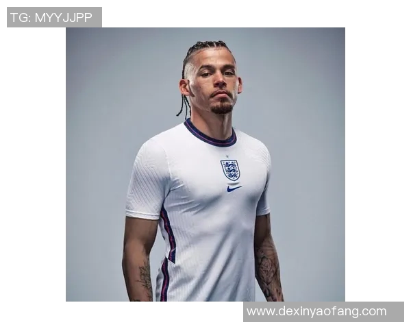 足球明星头像女友的魅力与时尚搭配解析