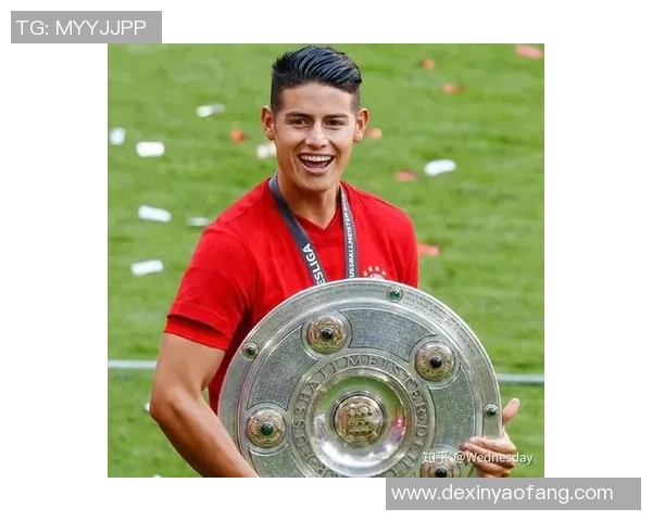 哪个足球明星戴耳钉