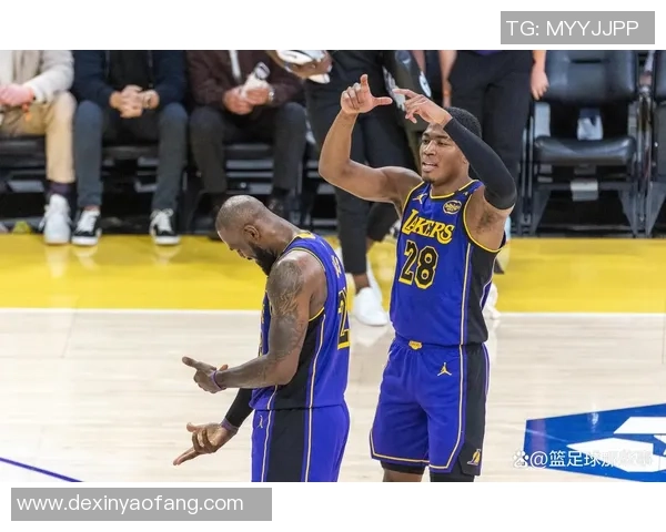 湖人队足球明星阵容全解析及精彩图片展示 湖人队足球明星阵容全解析及精彩图片展示